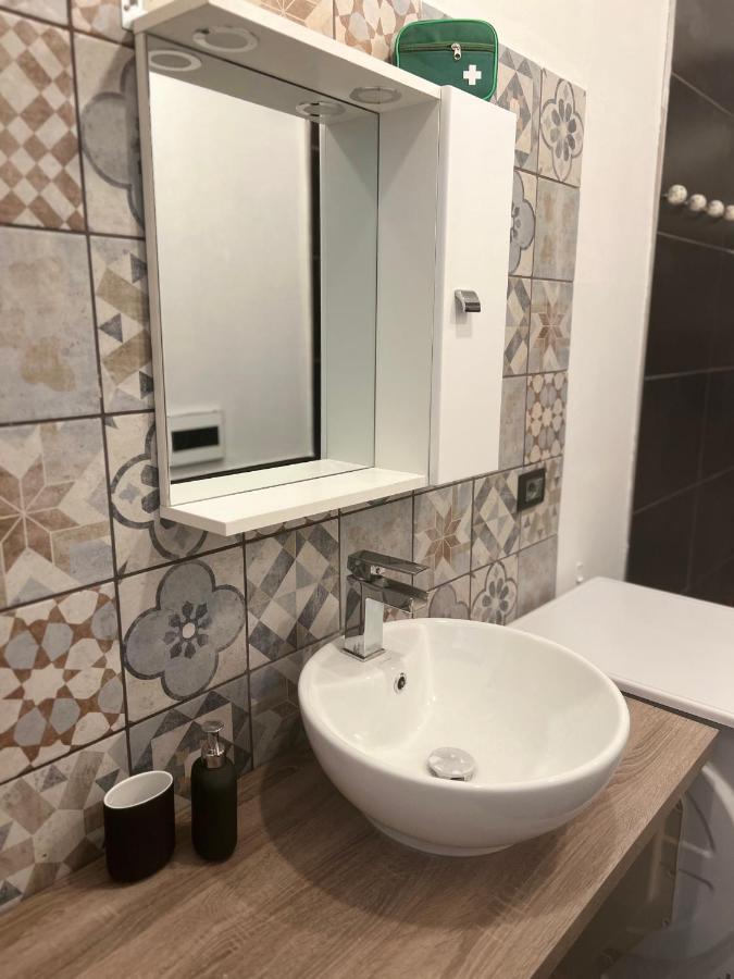 Casa Bravetta - Parking Private Apartment Rome Bagian luar foto