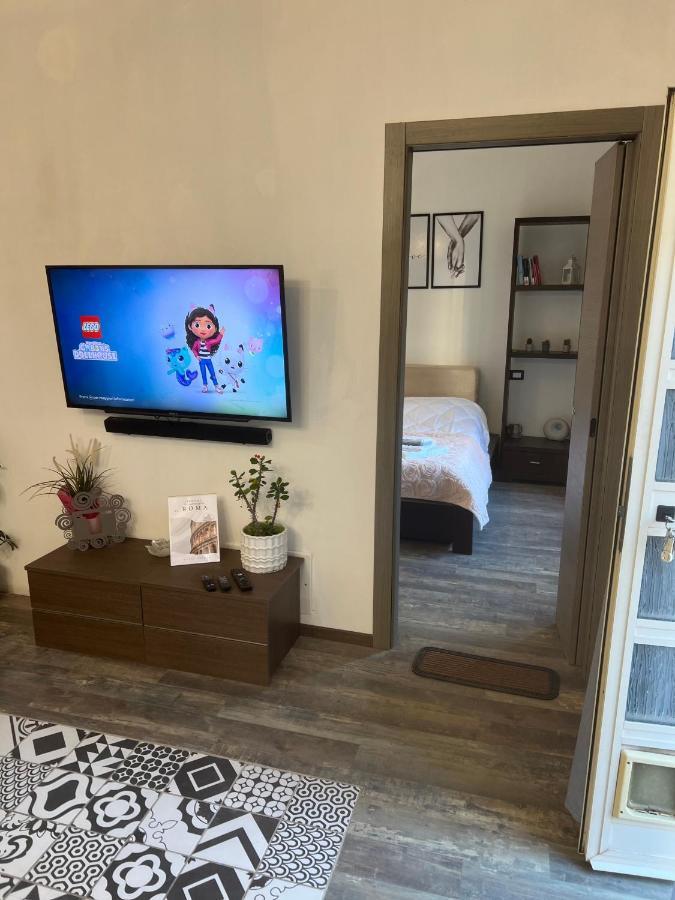 Casa Bravetta - Parking Private Apartment Rome Bagian luar foto