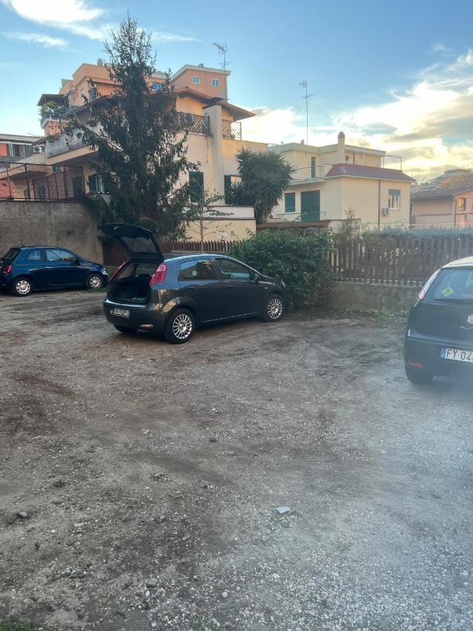 Casa Bravetta - Parking Private Apartment Rome Bagian luar foto
