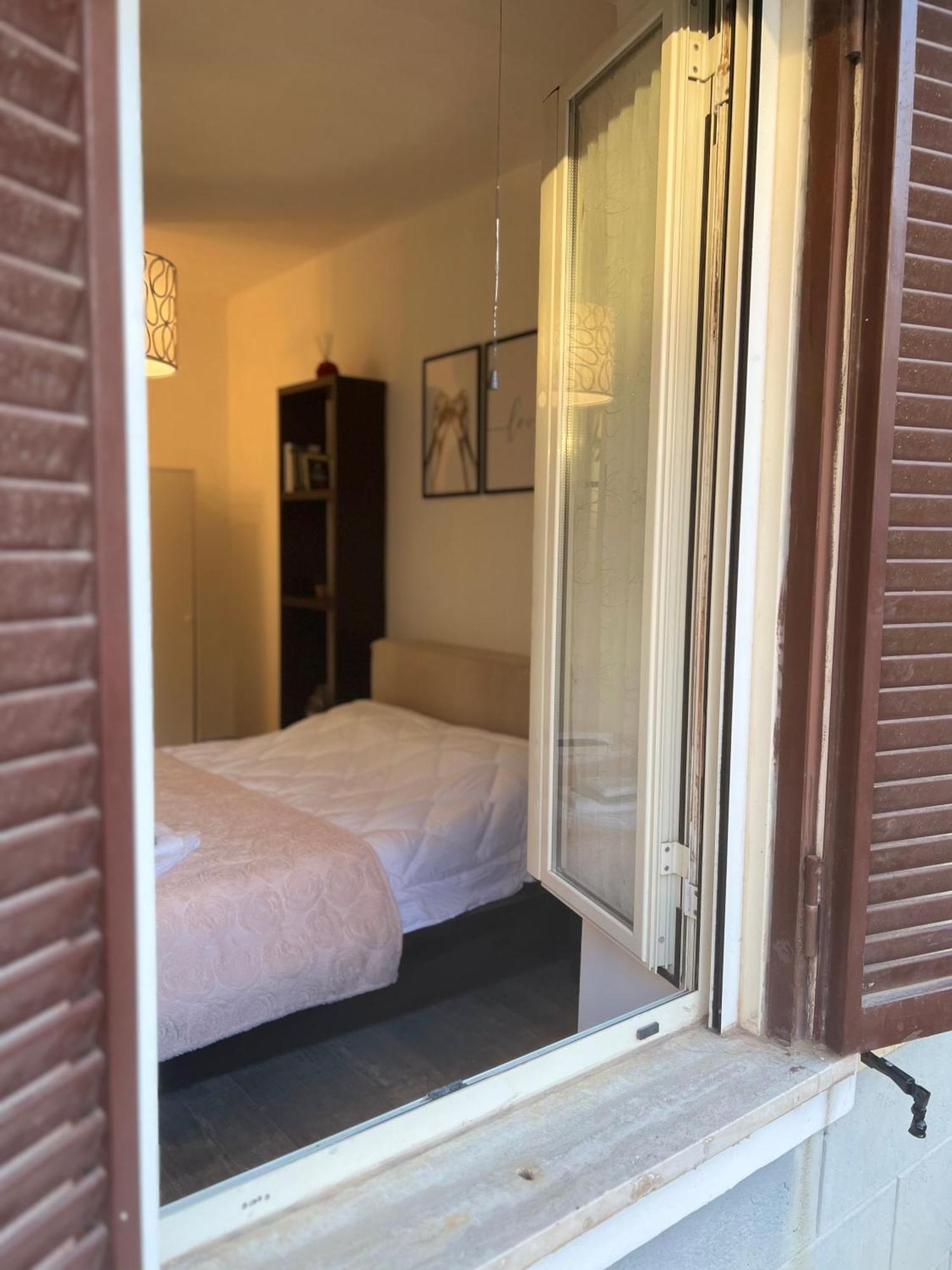 Casa Bravetta - Parking Private Apartment Rome Bagian luar foto