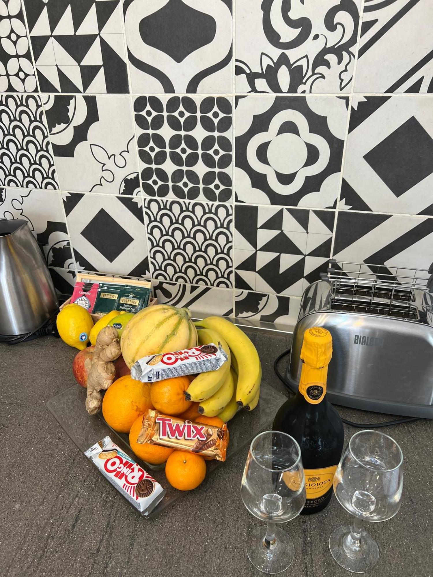 Casa Bravetta - Parking Private Apartment Rome Bagian luar foto