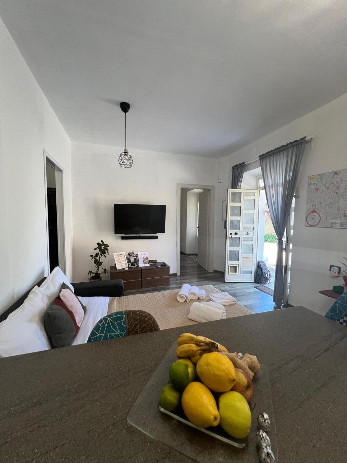Casa Bravetta - Parking Private Apartment Rome Bagian luar foto