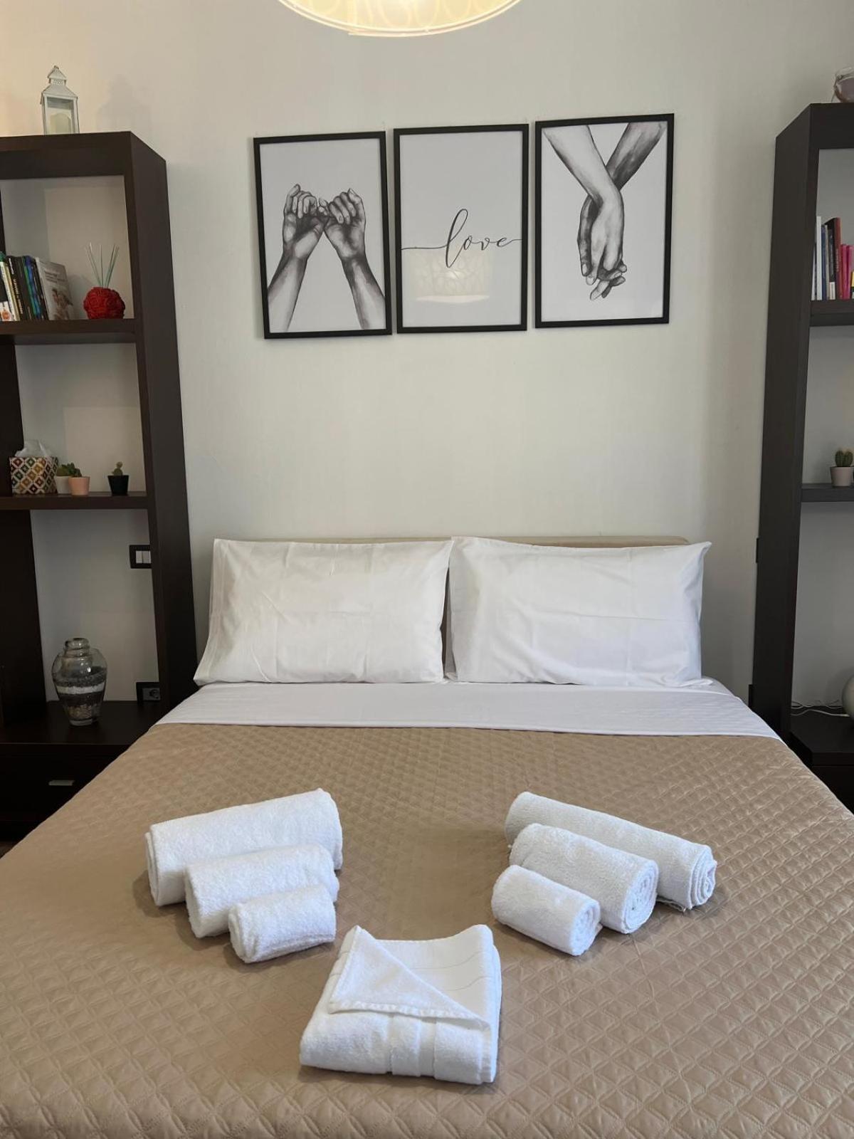 Casa Bravetta - Parking Private Apartment Rome Bagian luar foto