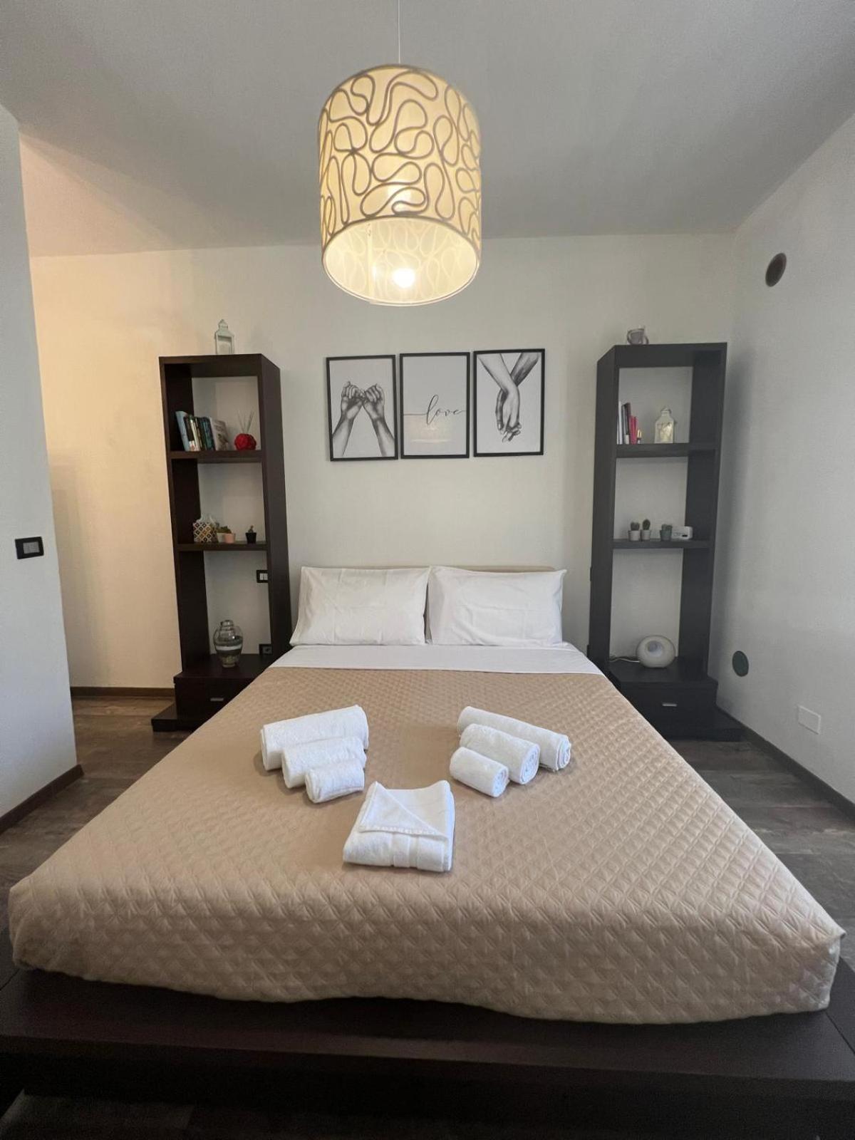 Casa Bravetta - Parking Private Apartment Rome Bagian luar foto